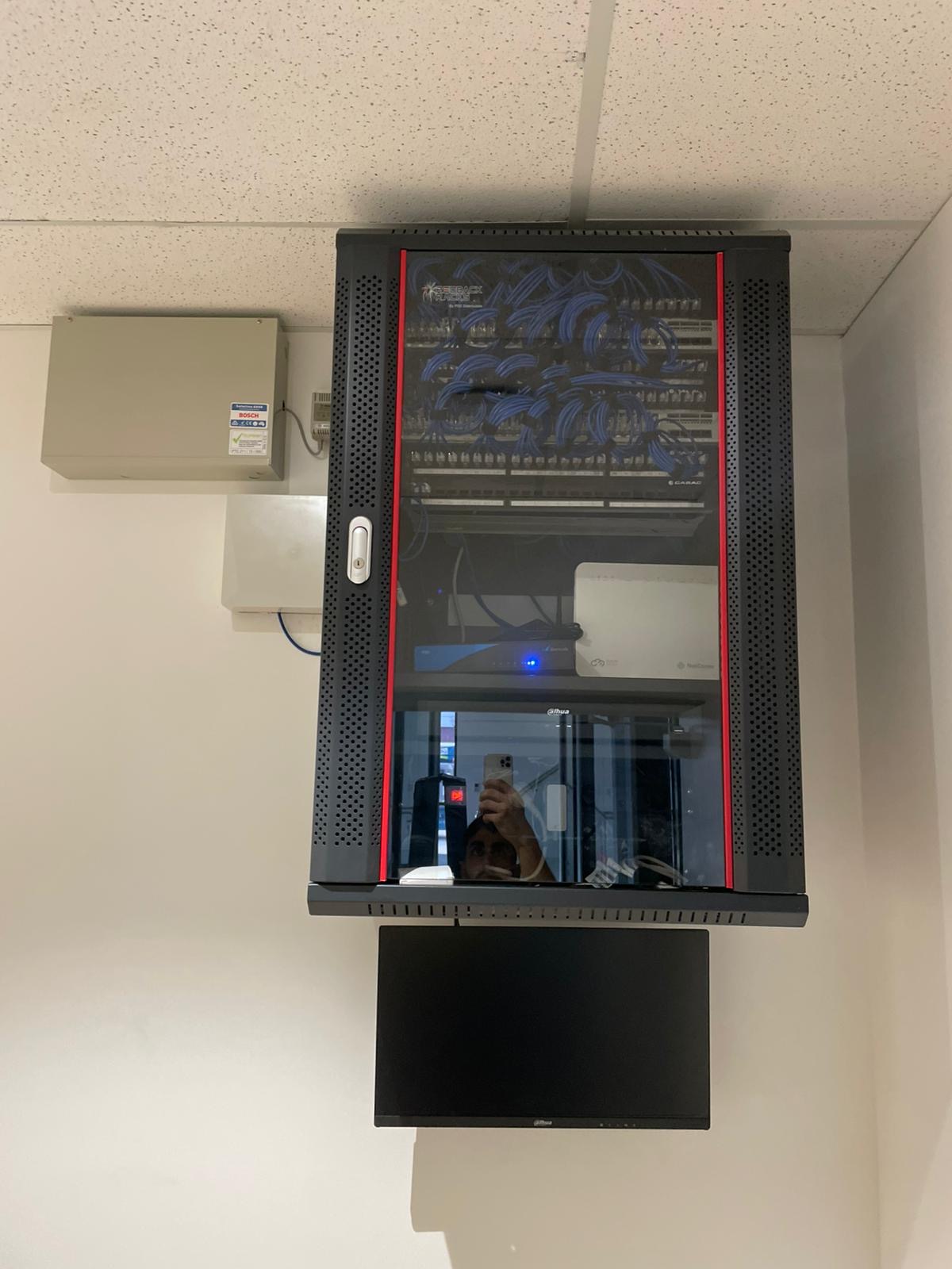 Sealed network cabinet — Dahua NVR, NetComm gateway